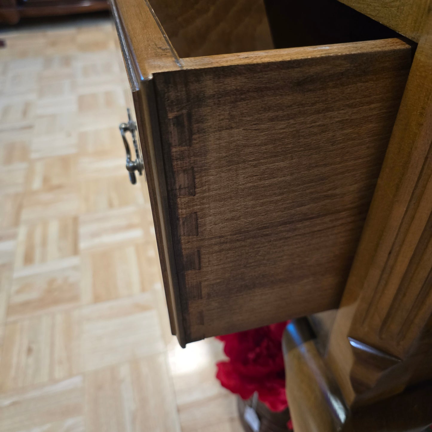 Kindel Lowboy