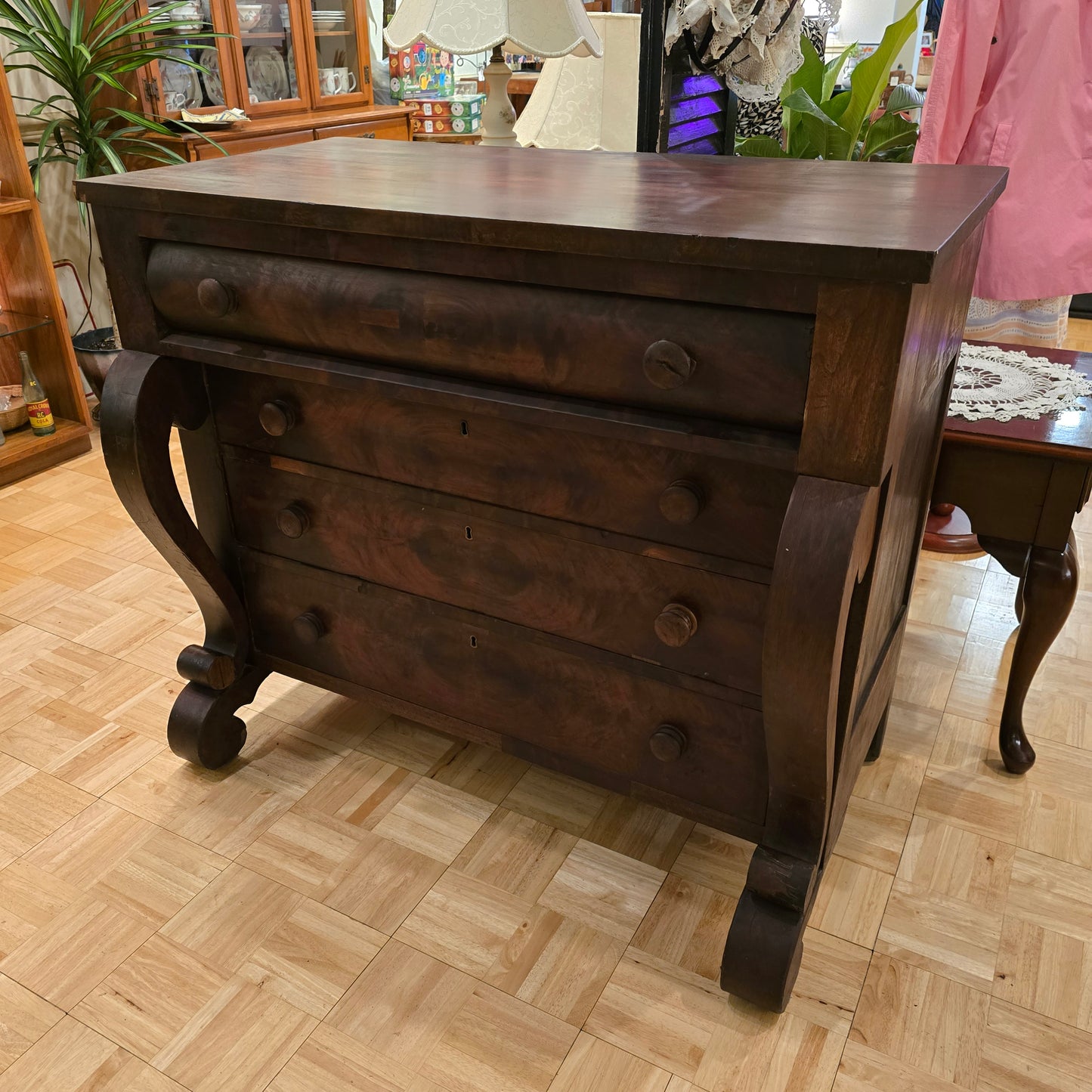 Empire Dresser