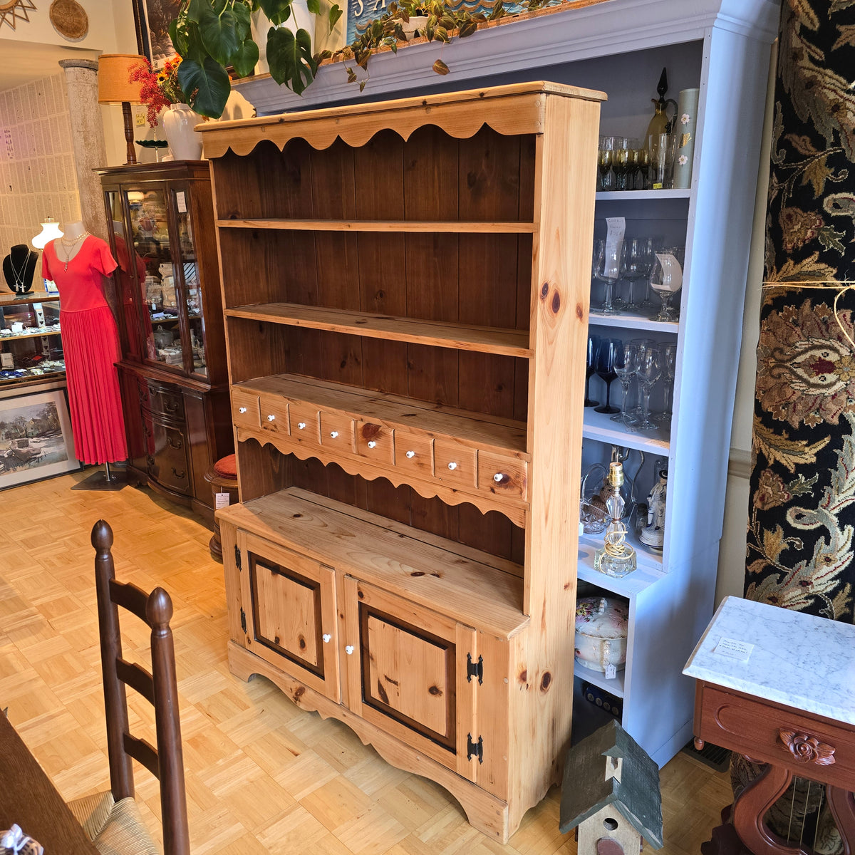 Pine Hutch