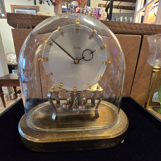 Kundo Anniversary Clock