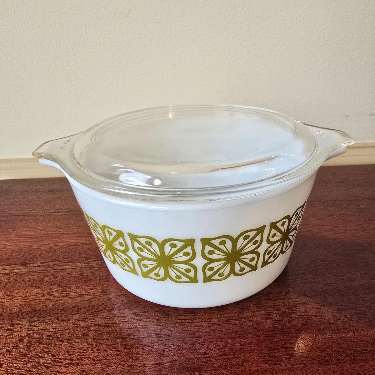Pyrex Cinderella Green Square Flower