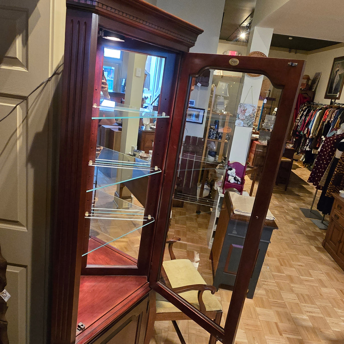 Jasper Corner Curio
