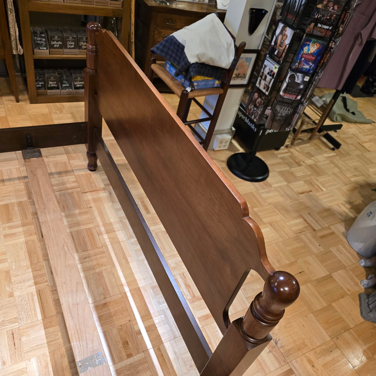 Clore Queen Bed
